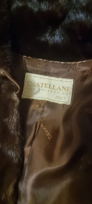 Продам—норковую шубуу