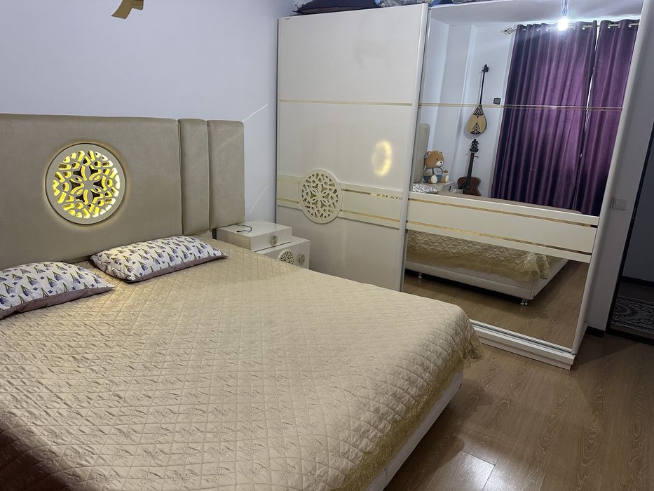 Спальный гарнитур