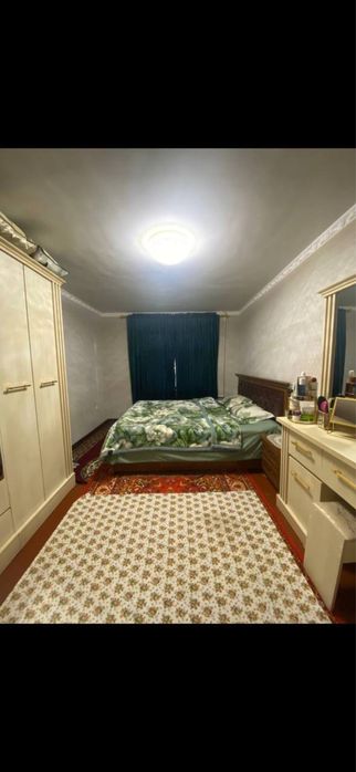 Дом сотилади Мирзо Улугбек Академ городок 3-4 хона евроремонт