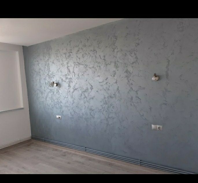 Zugrav,  finisaje interioare în glet și tinci.