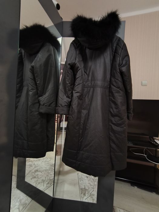 Дълго топло яке с ъс качулка