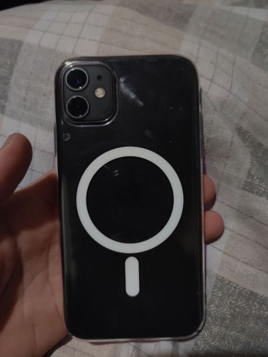 Iphone 11 aybi yuq  xotira 128 talik