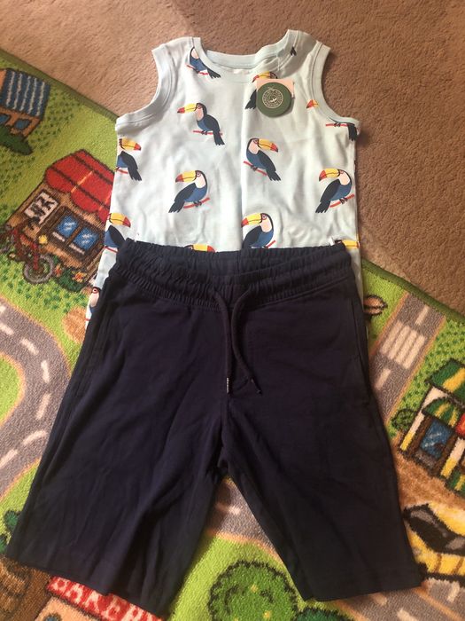 Costum C&A 116 nou cu eticheta