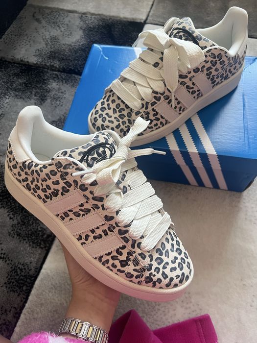 Adidas campus 00s Leopard print.