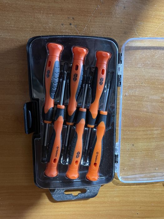 Vand circular de mana slefuitor si circular de banc