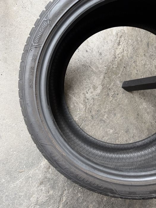 4 anvelope iarna 245/40/18 , GoodYear , DOT 4521 , 7.3-8.7 mm !