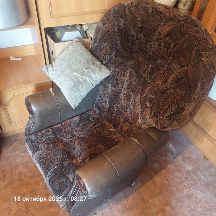 диван сатылады жағдайы жақсы