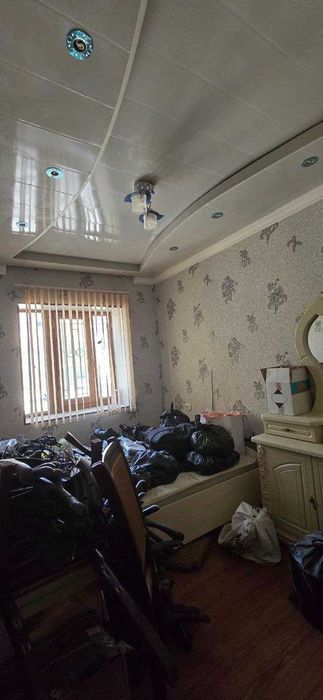 3 xonali kvartira g‘ishtli uy 1 qavatda joylashgan