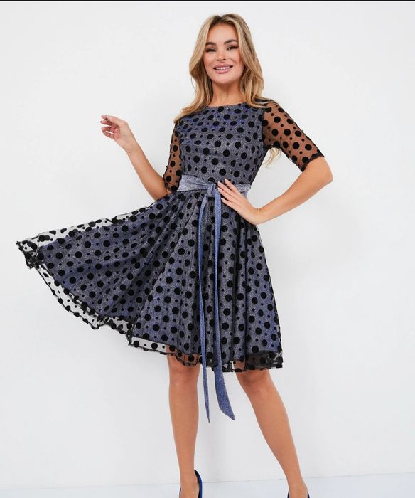 Два платья и одна футболка