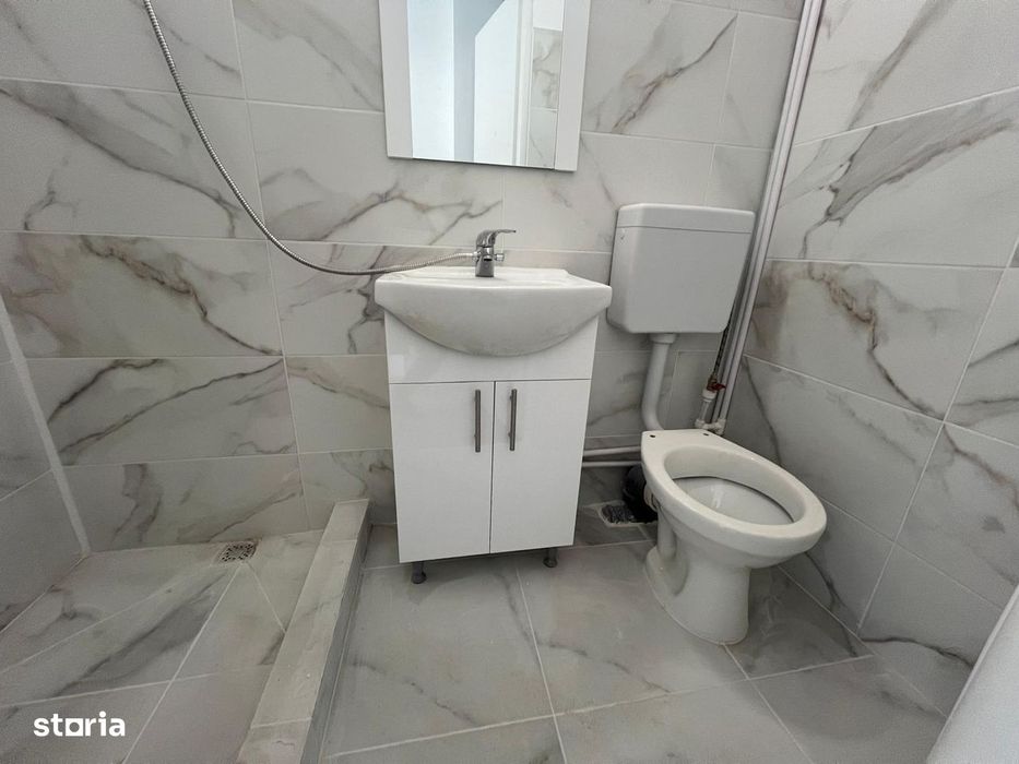 OFERTA DE VANZARE Garsoniera micro 19 et 4 Renovata pret 12.500 Euro