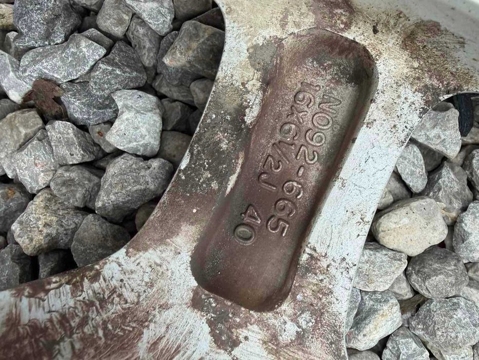 Оригинални Nissan 16" Сиви джанти – Топ състояние