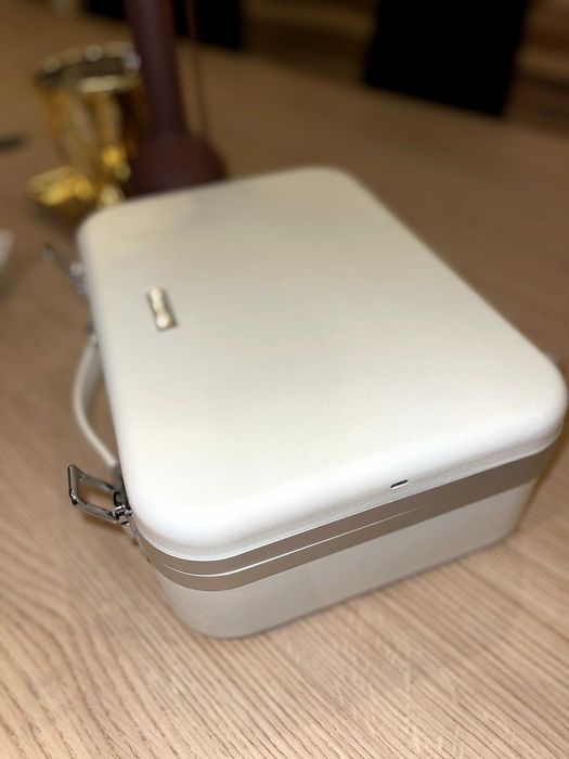 ОРИГИНАЛНА чанта за грим бижута органайзер огледало лампи розова бяла