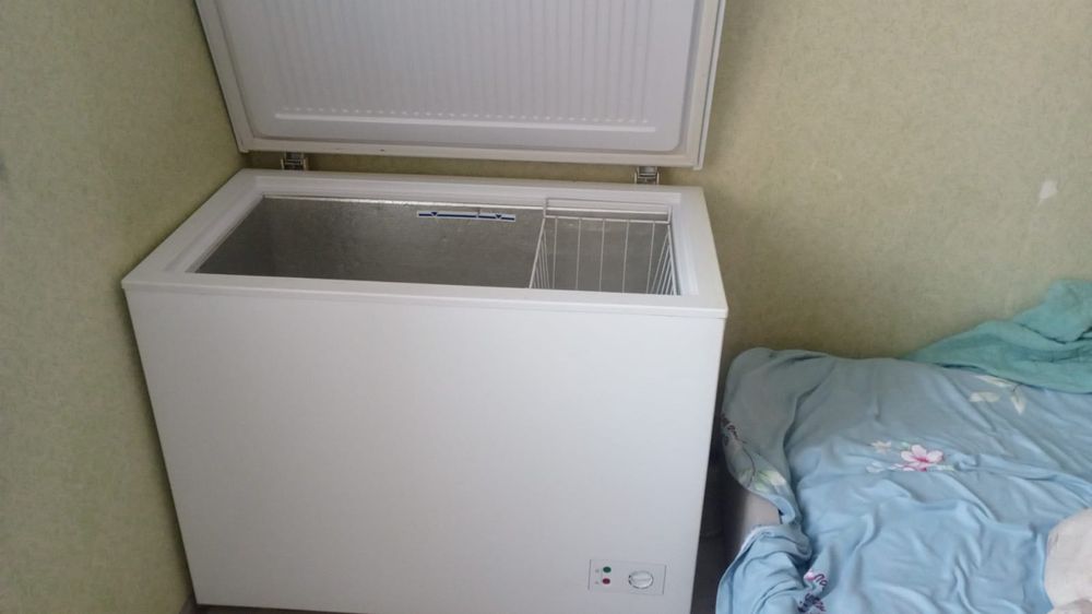 Продам морозильник