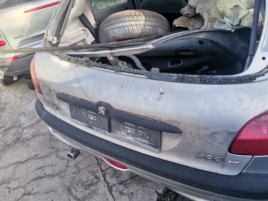 Пежо 206 Peugeot 206 1.4 kfx за части