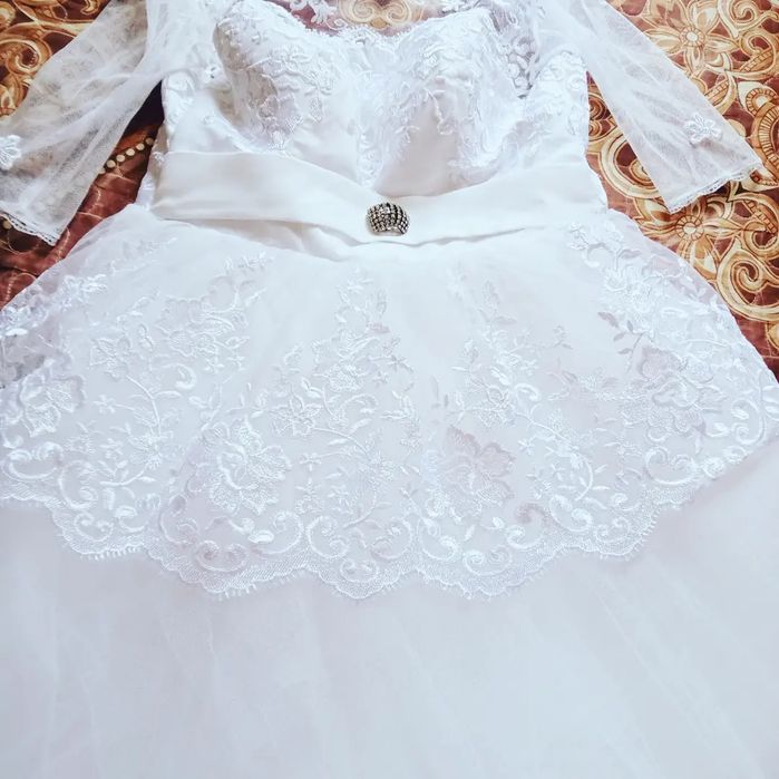 Продам свадебное платье