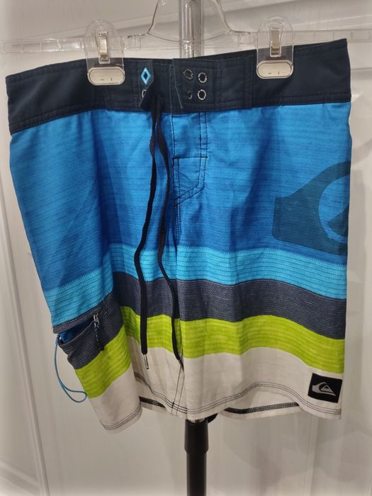 Шорты для плавания Quiksilver. 28 размер.