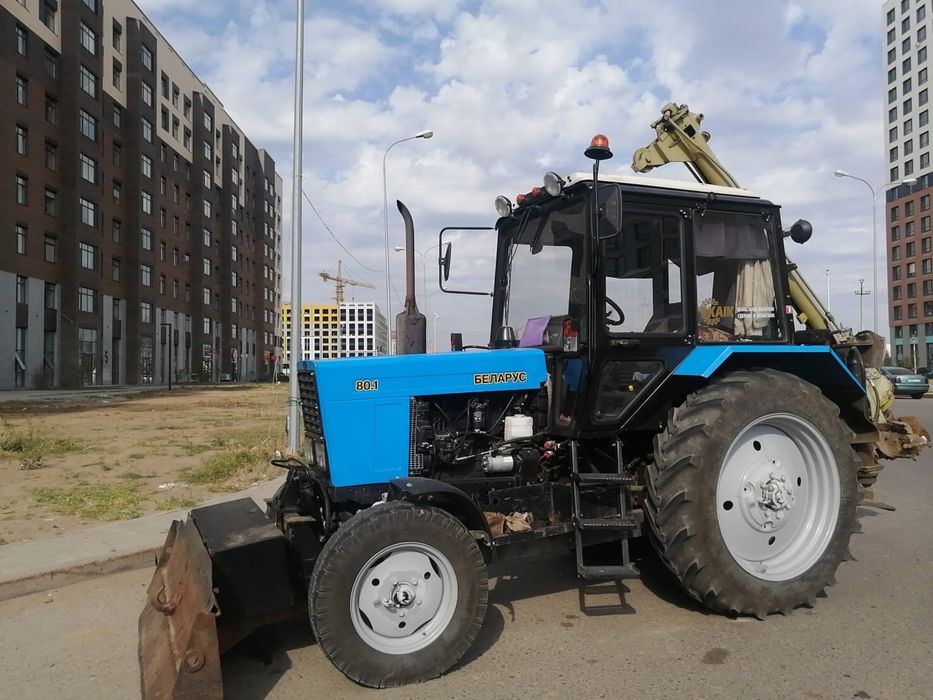 Продам Трактор- Ямобур