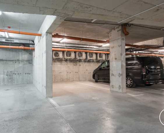 Дава се под наем Двустаен апартамент в к.к. Св.Св. Константин и Елена - 93 кв.м за 1500 € - Снимка #17