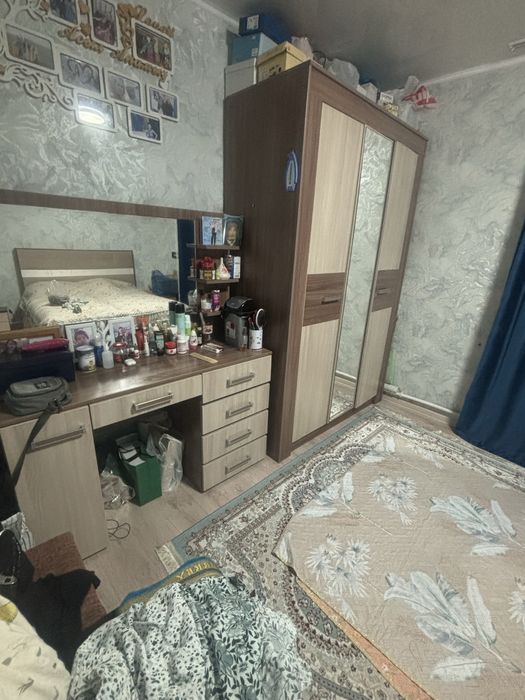 Спальный гарнитур продам