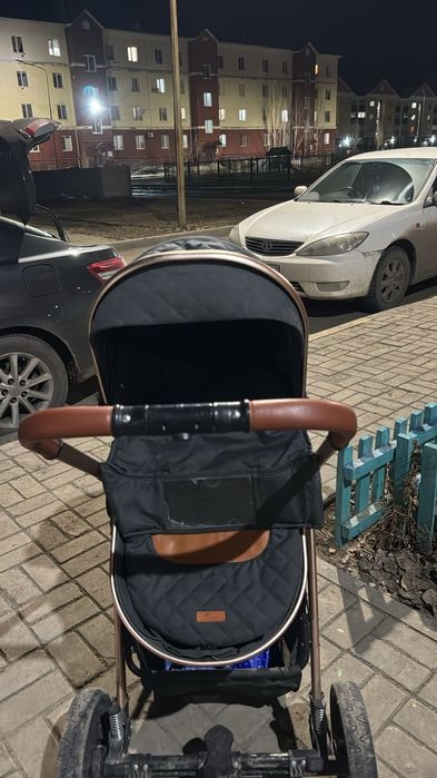 Продам каляску в отлином состоянии