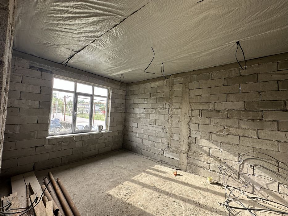 продам дом под черновой