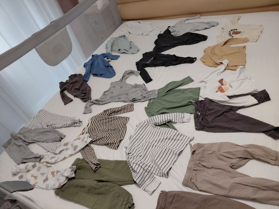 Vand lot haine baieti marimi 86, 92, 98