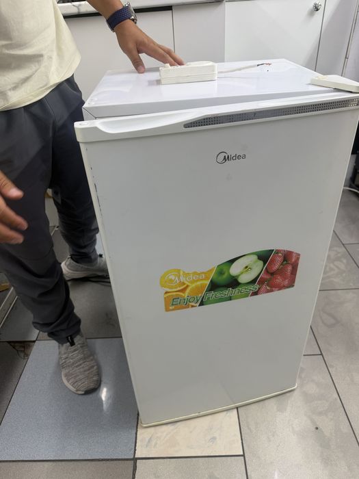 Продам холодильник