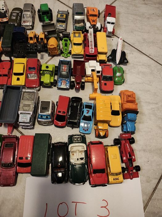 Vând mașinuțe metal și plastic - LOT 3