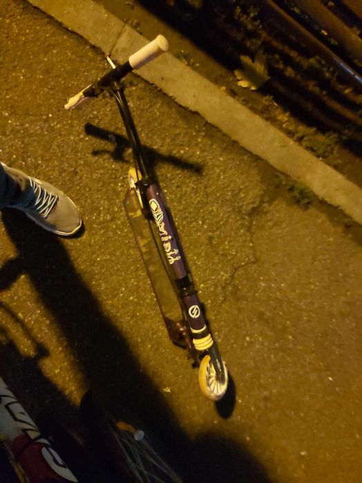 Trotinetă Oxelo Mid cu suspensie şi frâna pe culoare Violet (pt copii)