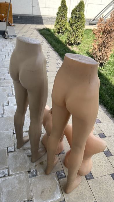 Вешалки для ветрина