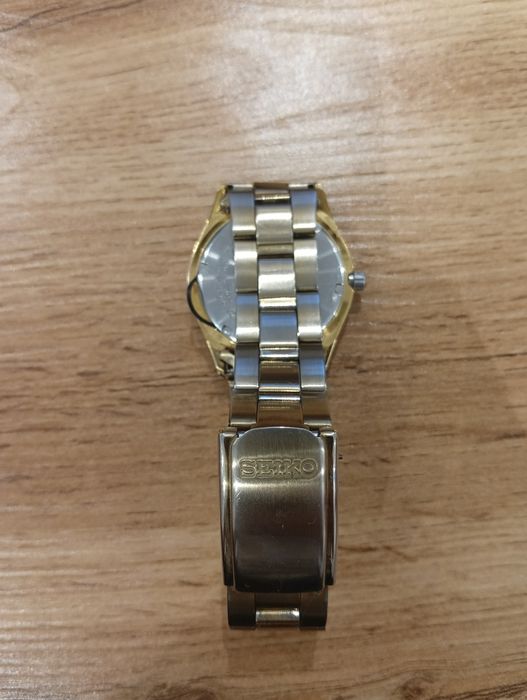 Оригинальные японские часы Seiko 7N43-9070.