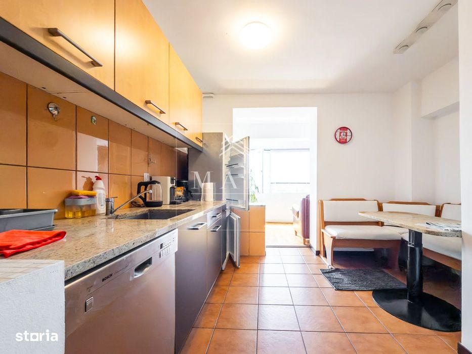 Apartament 3 camere, Calea Dumbravii, bloc cu lift