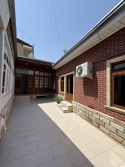 Registonda uy sotiladi