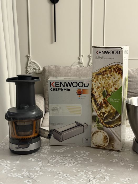 Продаю кухонный комбайн от Kenwood.