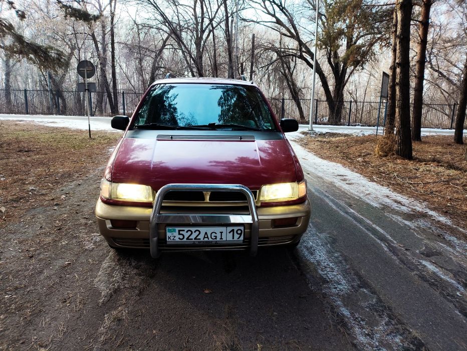 Продам Митсубиси Спейс рунер