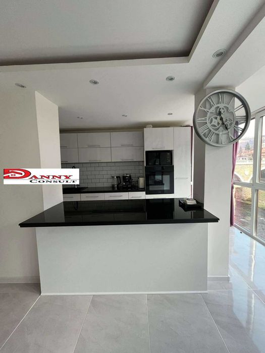 Продава се Многостаен апартамент в Велико Търново, Акация - 150 кв.м за 748 €/кв.м - Снимка #2