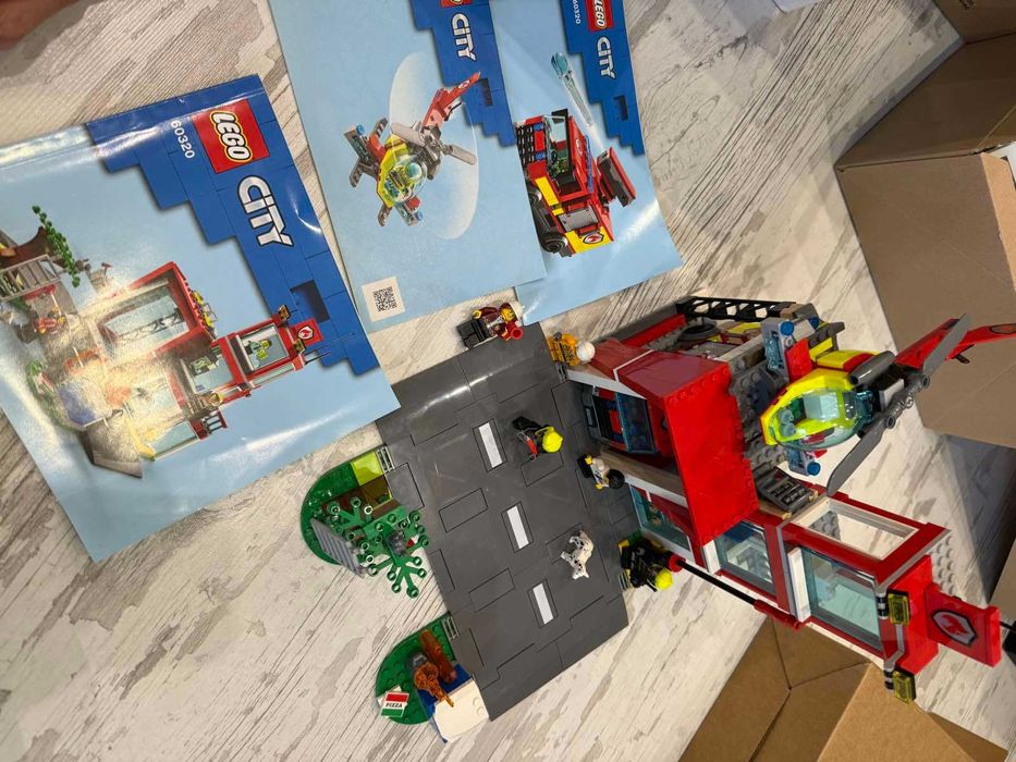 LEGO City: Пожарна станция, Къща, Полицейско управление и Болница