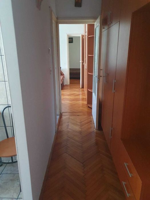 Apartament cu 2 camere de închiriat