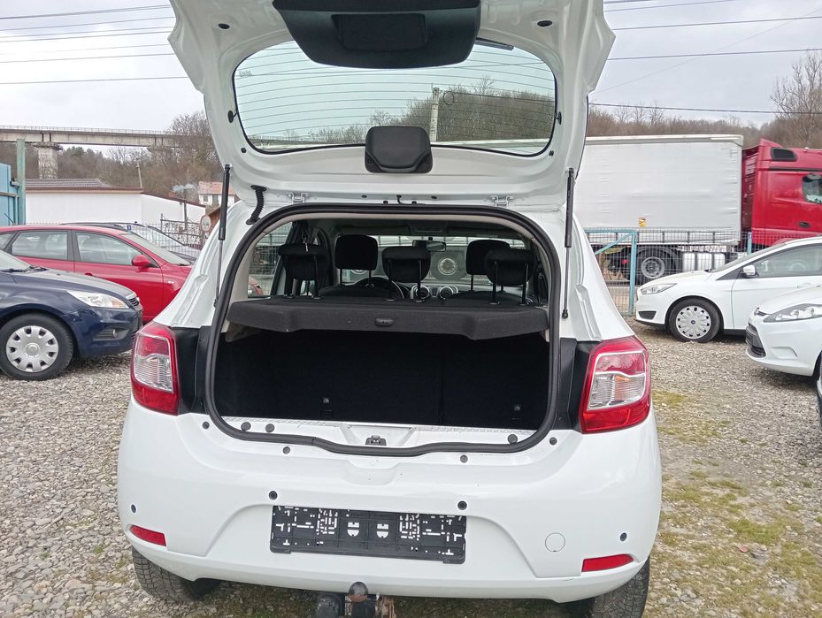 Vans Dacia Sandero  2013 CASH sau RATE