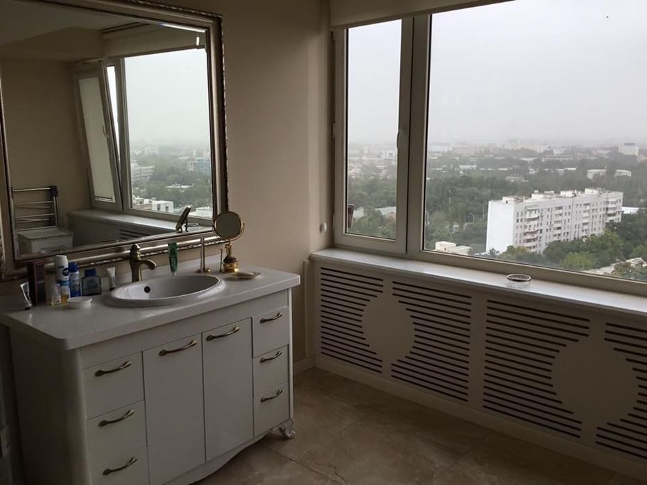 Продается помещение в центре (с арендаторами ) предложение от хоз !!!