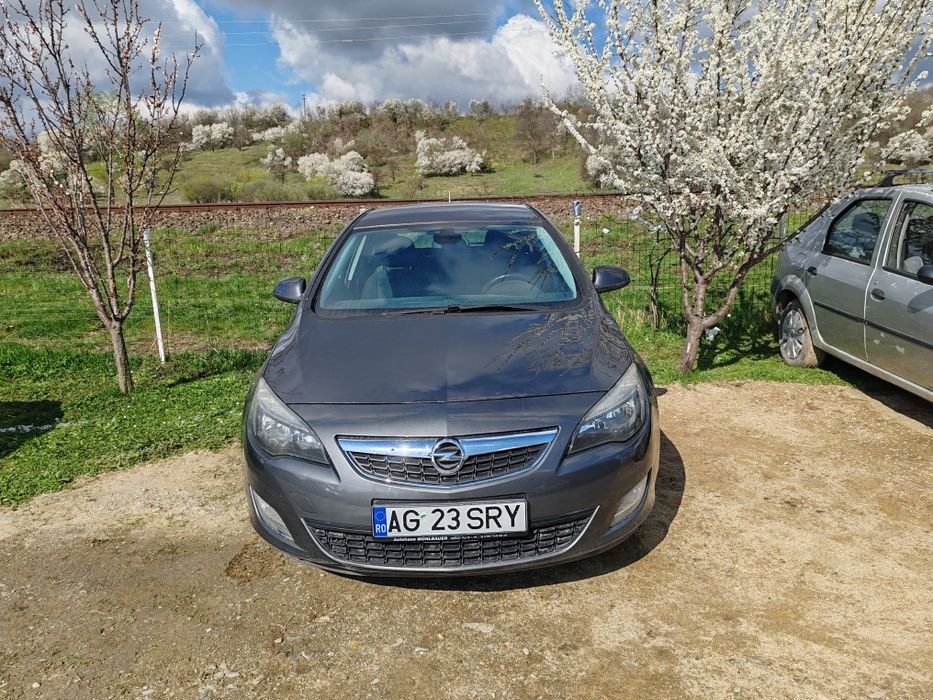 Opel Astra J 2010
