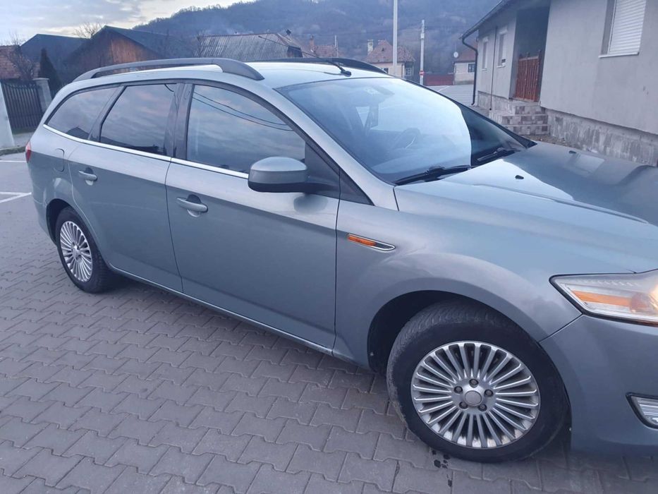 vând ford mondeo mk4 2009