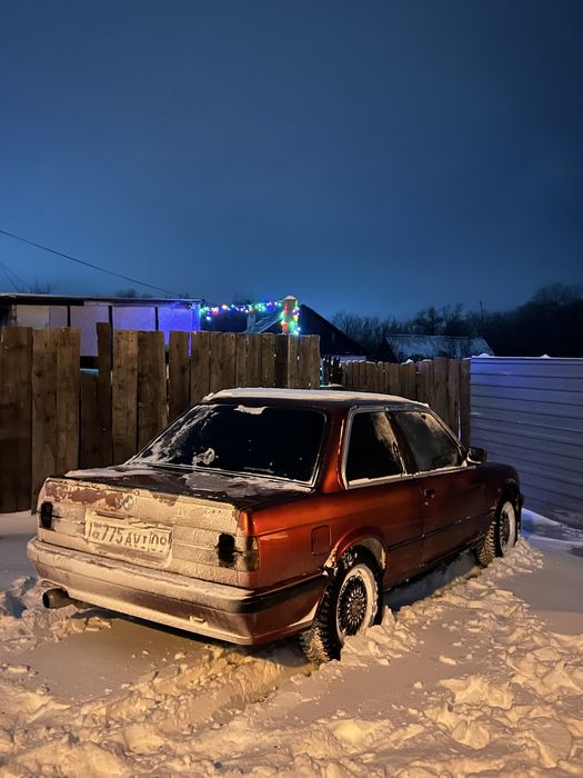 В продаже BMW E30