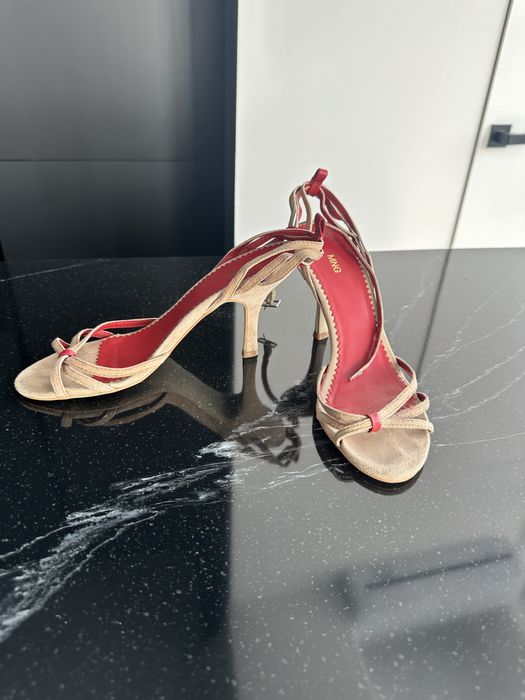 Туфли по Три тысячи тенге