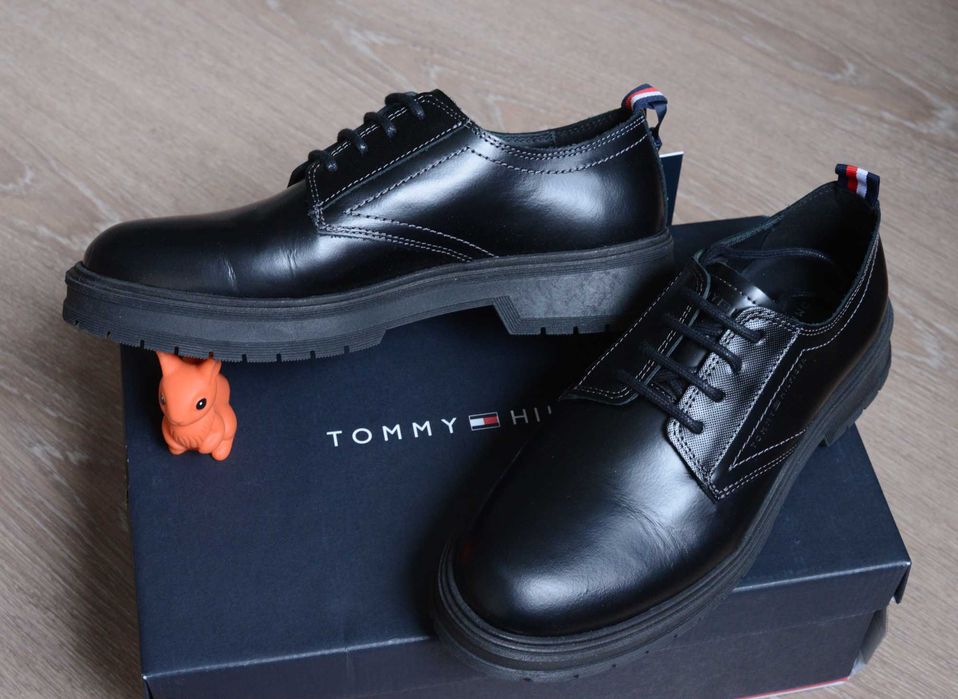 Tommy Hilfiger 40 р. оригинальная обувь