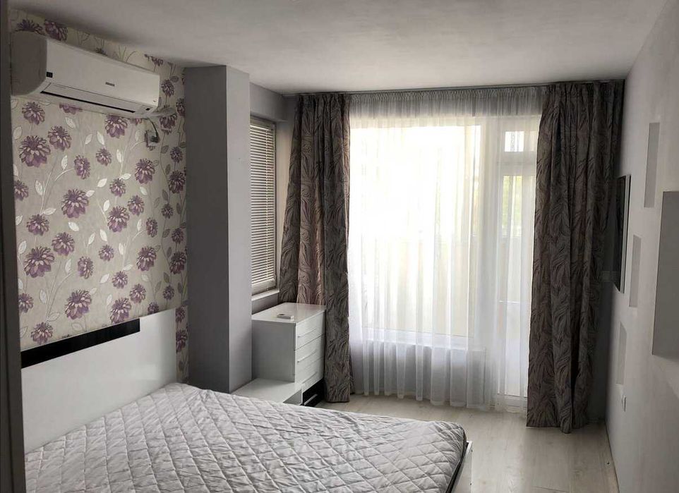 Дава се под наем Двустаен апартамент в Бургас, Меден рудник - зона Б - 60 кв.м за 175 € - Снимка #1