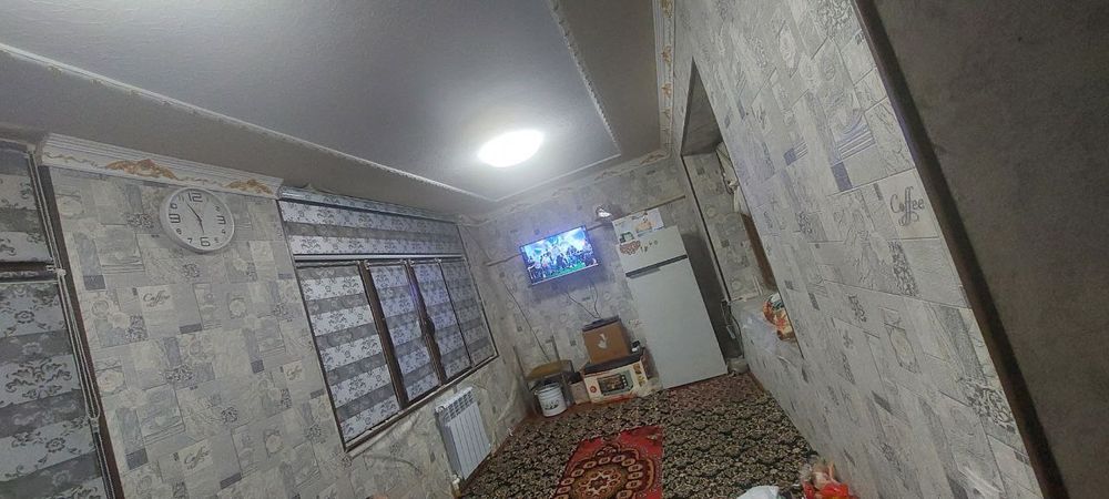 Срочно продаётся  2 комнатная квартира