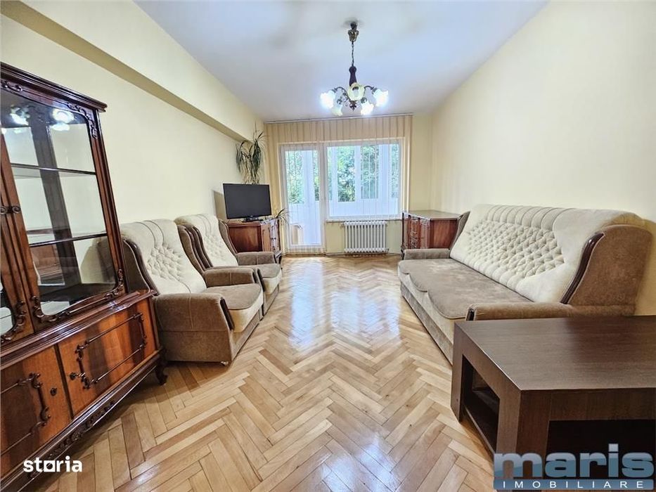 Inchiriere apartament 3 camere Tudor cu 2 bai amenajat.