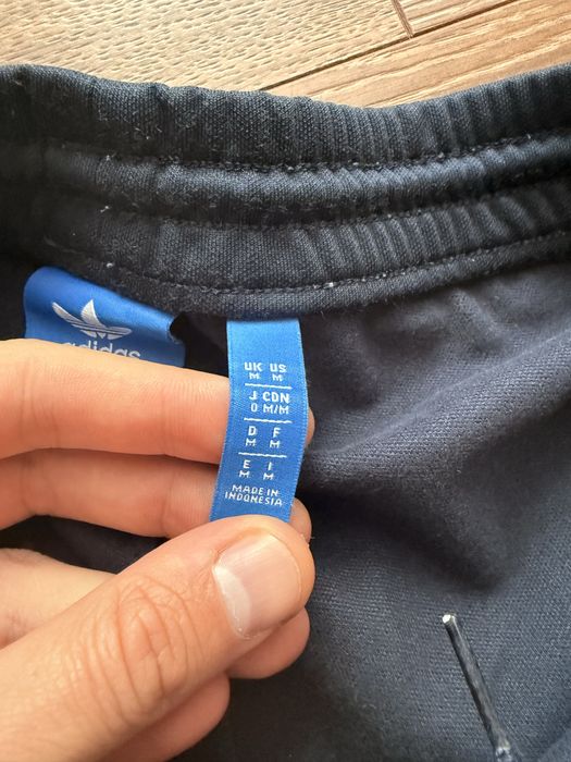 Pantaloni Adidas Originals marimea M