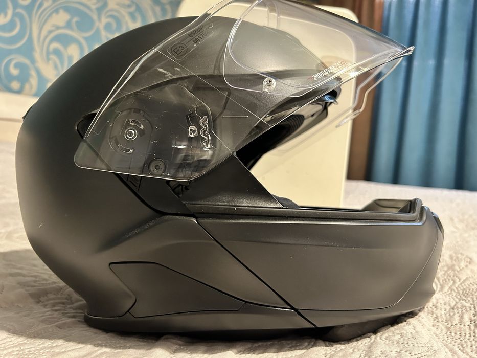 Мотошлем BMW System 7 Carbon